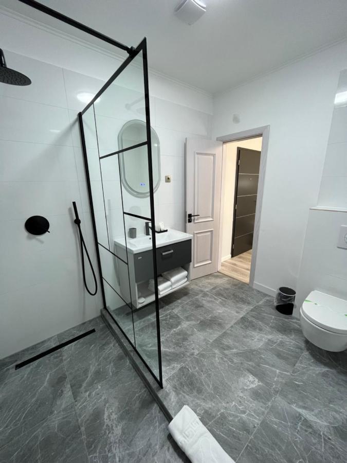 Glam Studios Сибиу Екстериор снимка